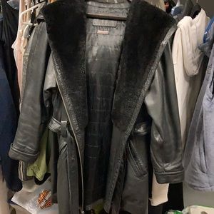 Thinsulste leather coat
